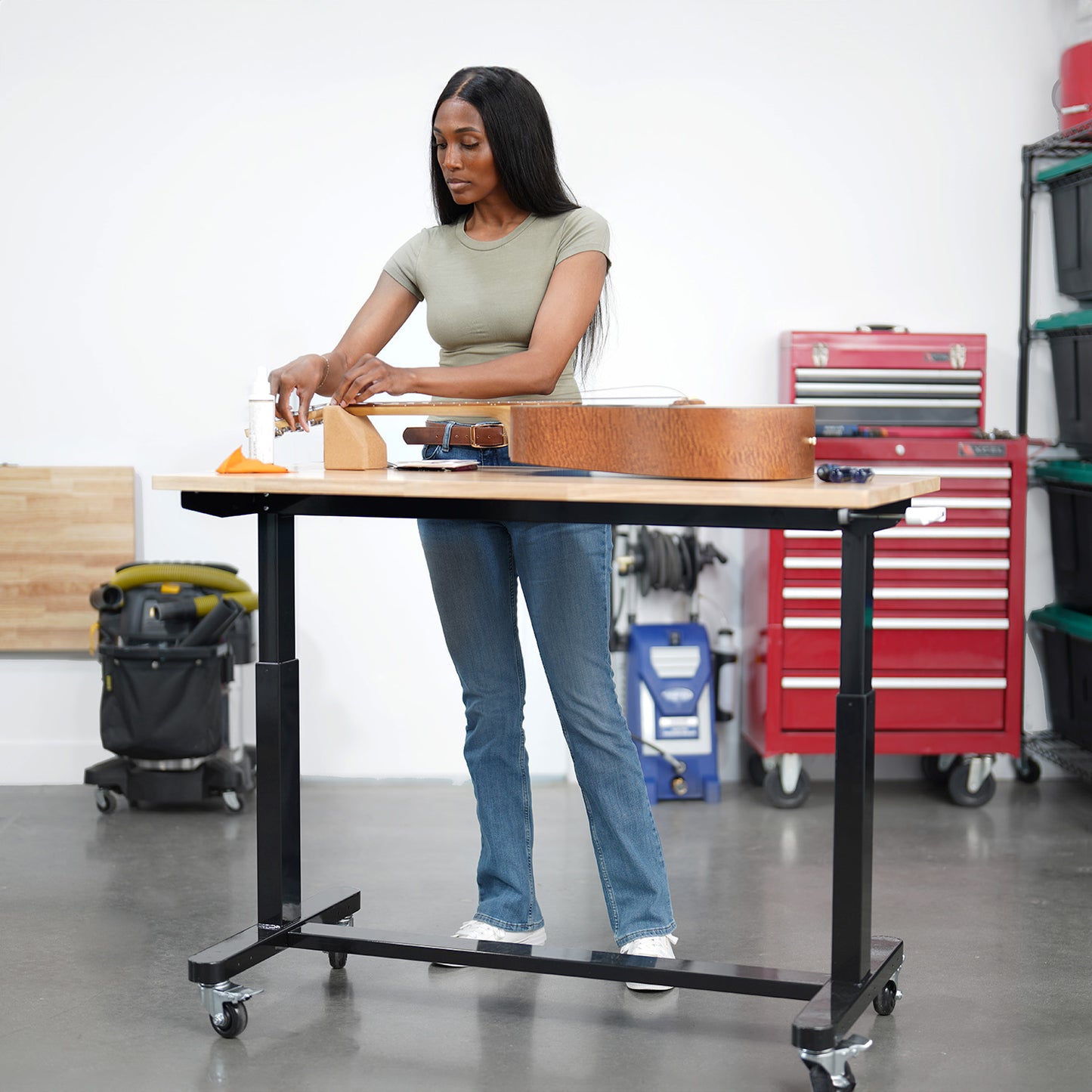 SafeRacks Height Adjustable Mobile Workbench - Crank Adjustable Edition