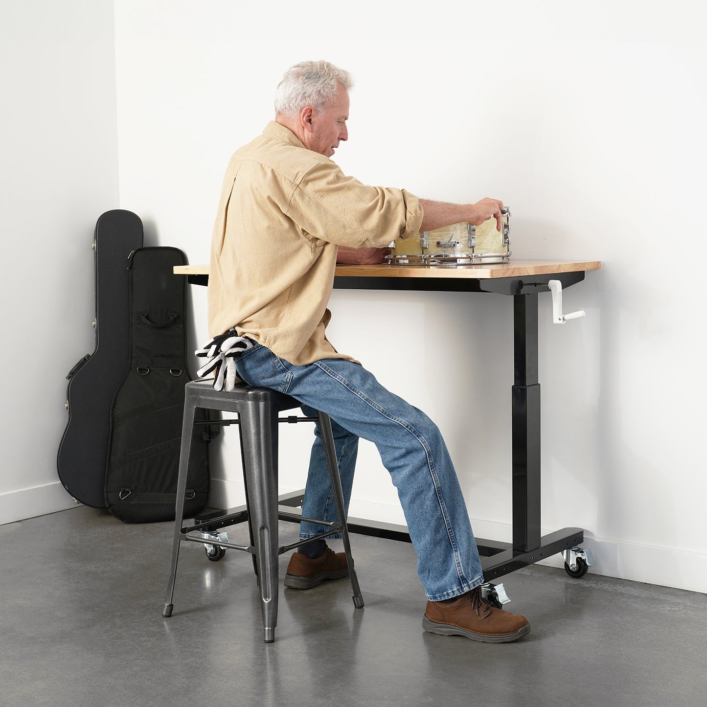 SafeRacks Height Adjustable Mobile Workbench - Crank Adjustable Edition